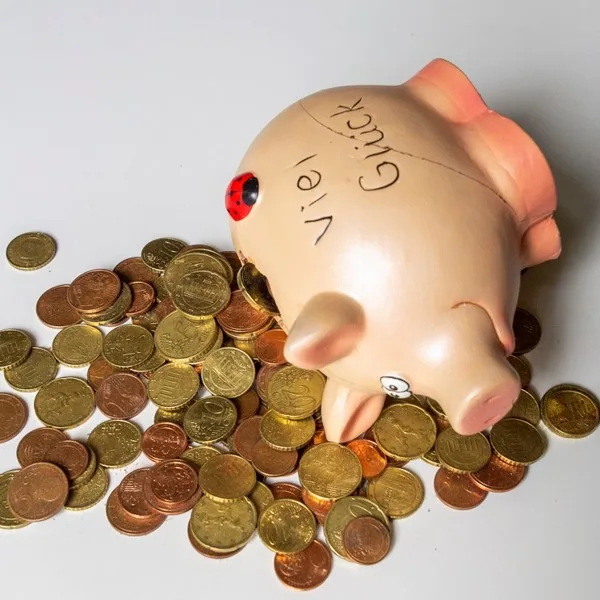 sparschwein pleite insolvent Insolvenz Liquidität