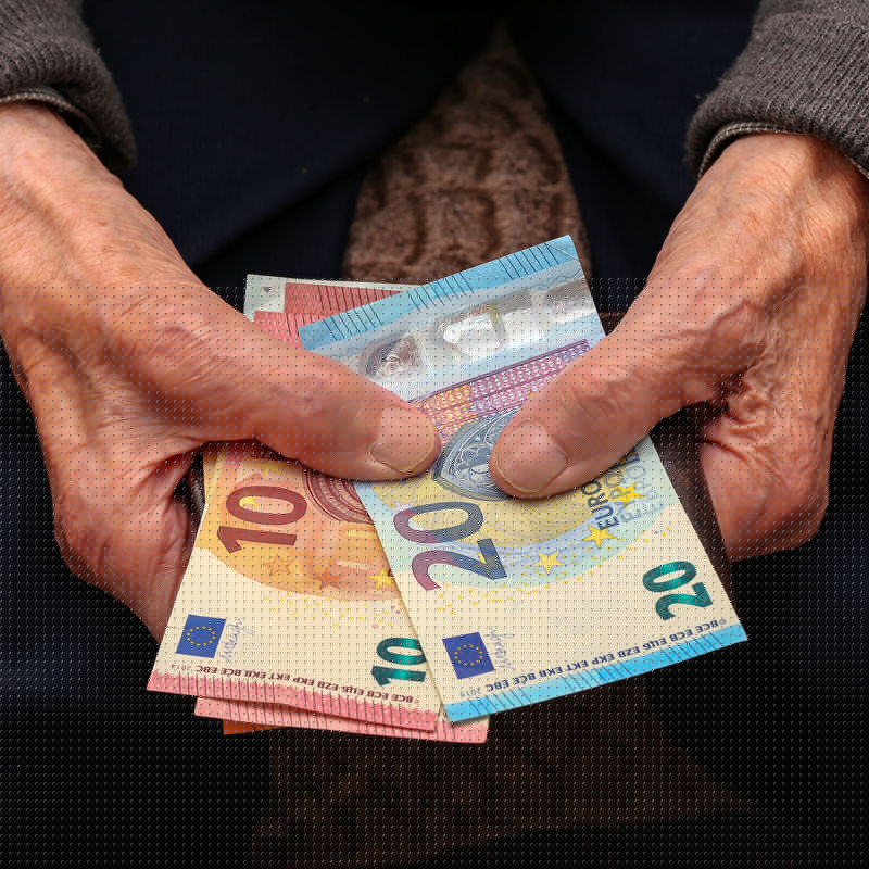 Sozialhilfe Rente Sparsam Armut