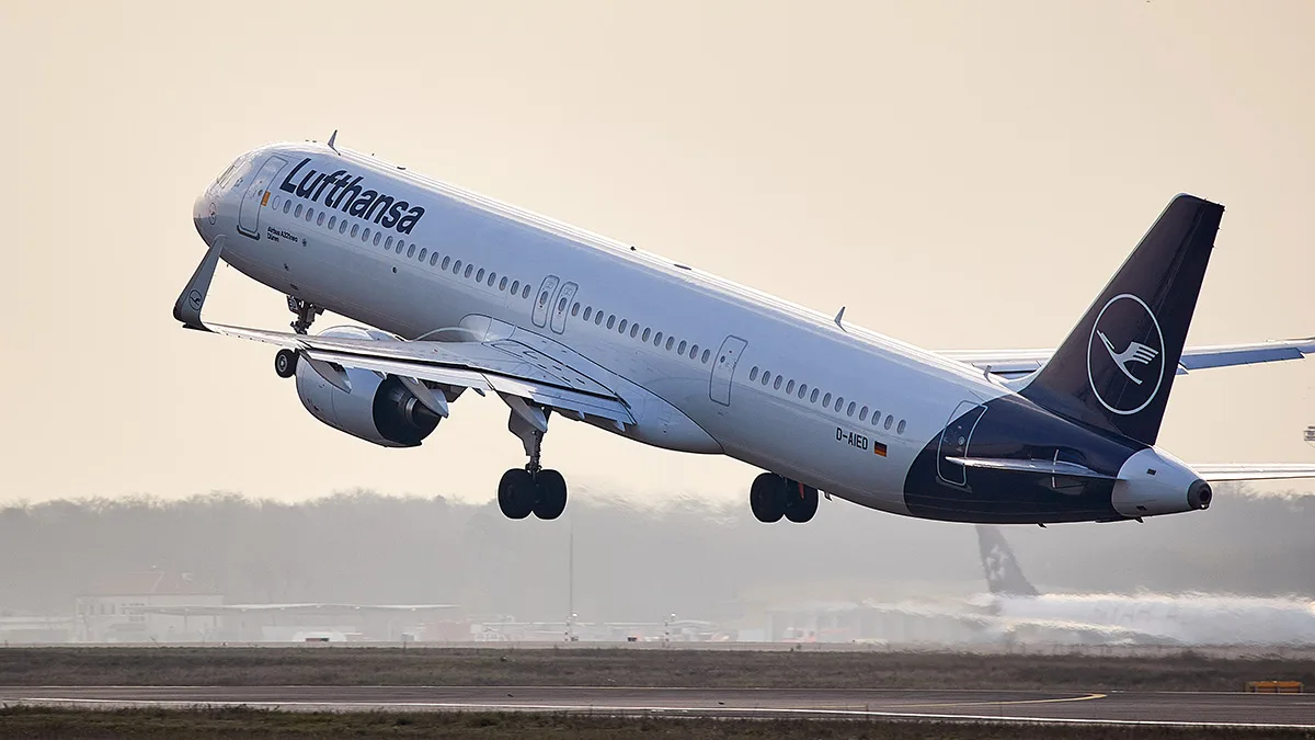 Lufthansa A320 neo Start Foto Lufthansa Group Lufthansa A320 neo Start Foto Lufthansa Group.jpg