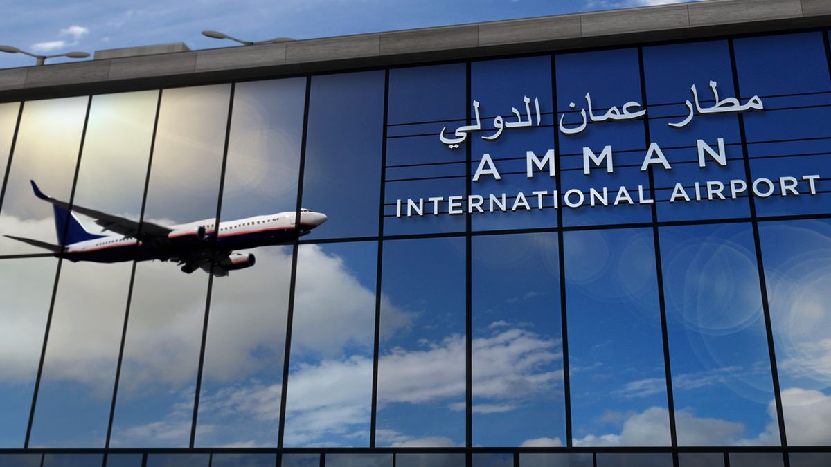Jordanien Amman airport Flughafen Foto iStock Arkadiusz Warguta