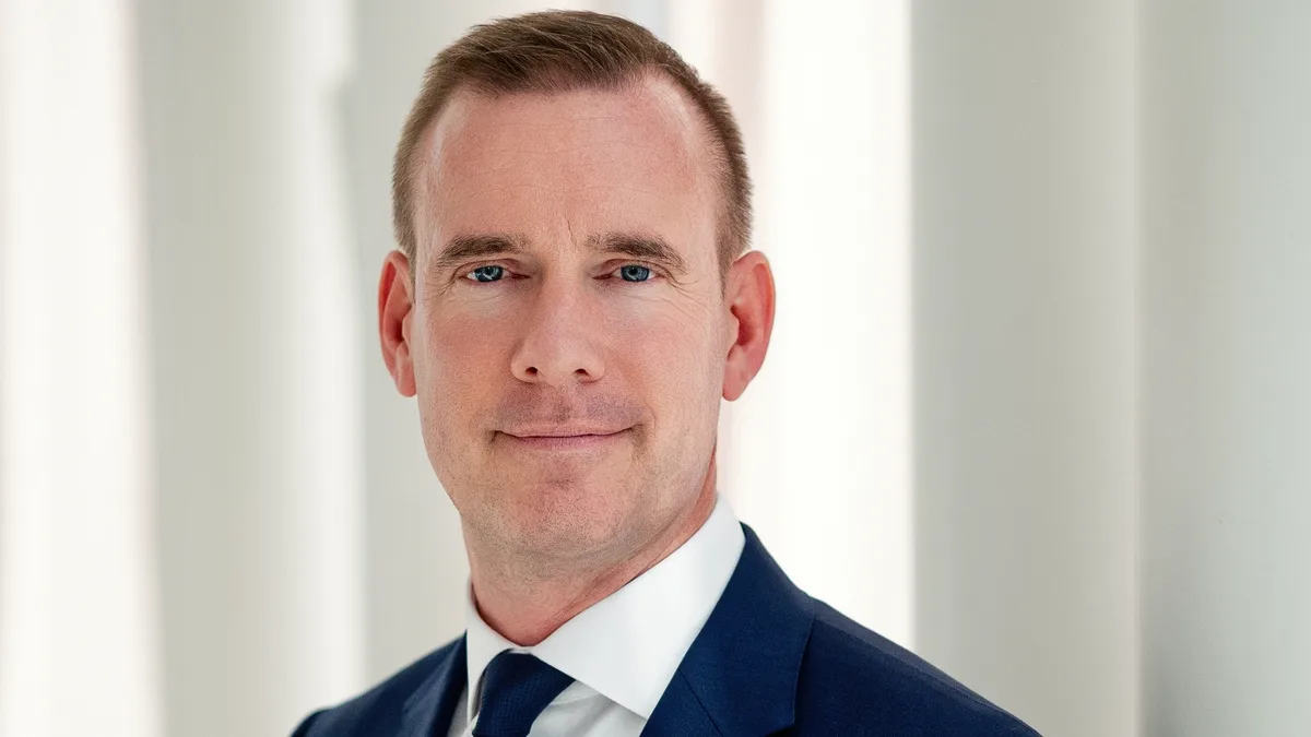73393f0799fc-Steigenberger-Icon_Grandhotel-und-Spa-Petersberg_GM_Andreas-Wieckenberg_Photo-Credit_Daniel-Hammelstein_1 Andreas Wieckenberg GM Steigenberger Petersberg
