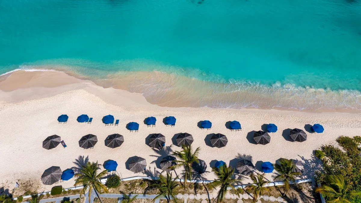 b0ae0b3e9dda-Anguilla-Strand-Shoal-Bay-Foto-iStock-Pics721 Anguilla Strand Shoal Bay Foto iStock Pics721