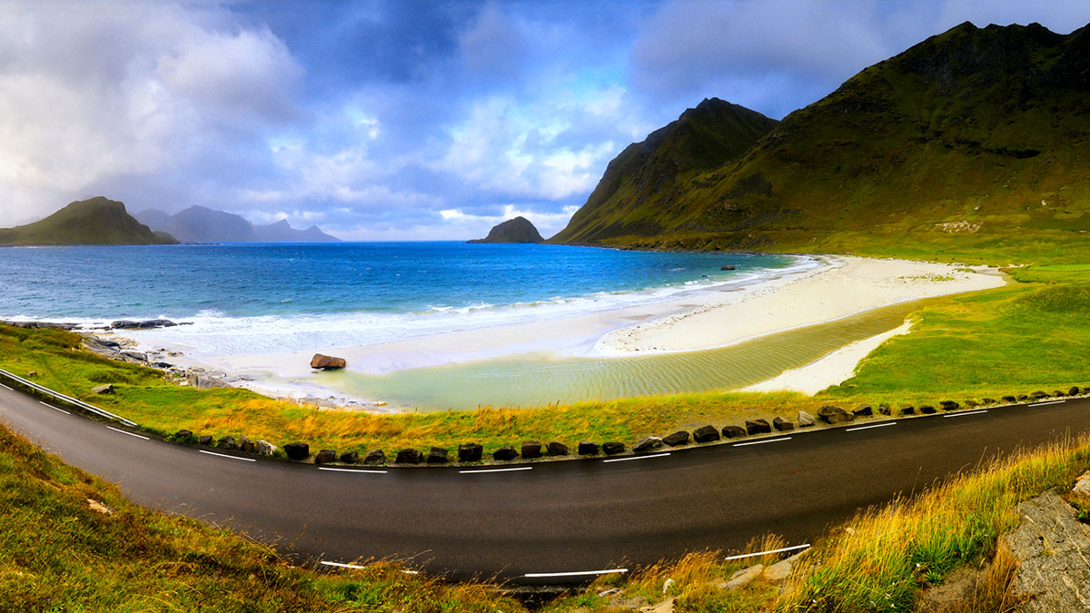 Haukland Beach