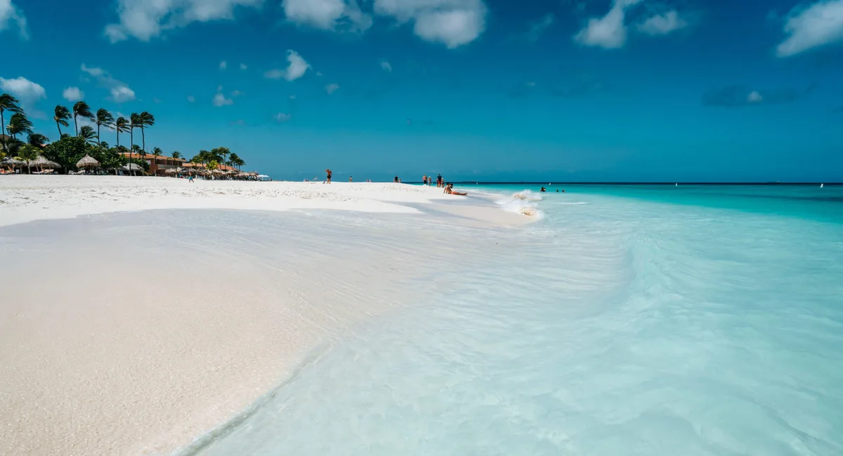 638b29f5b46b-Fuer-jeden-Gast-den-passenden-Strand-Manchebo-Beach Aruba Strand Manchebo Beach