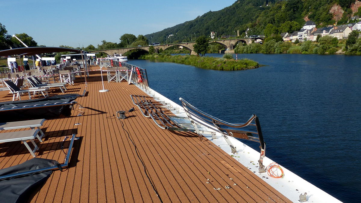 Deutschland Mosel Flussschiff Unfall Foto Polizei Rheinland-Pfalz.jpg