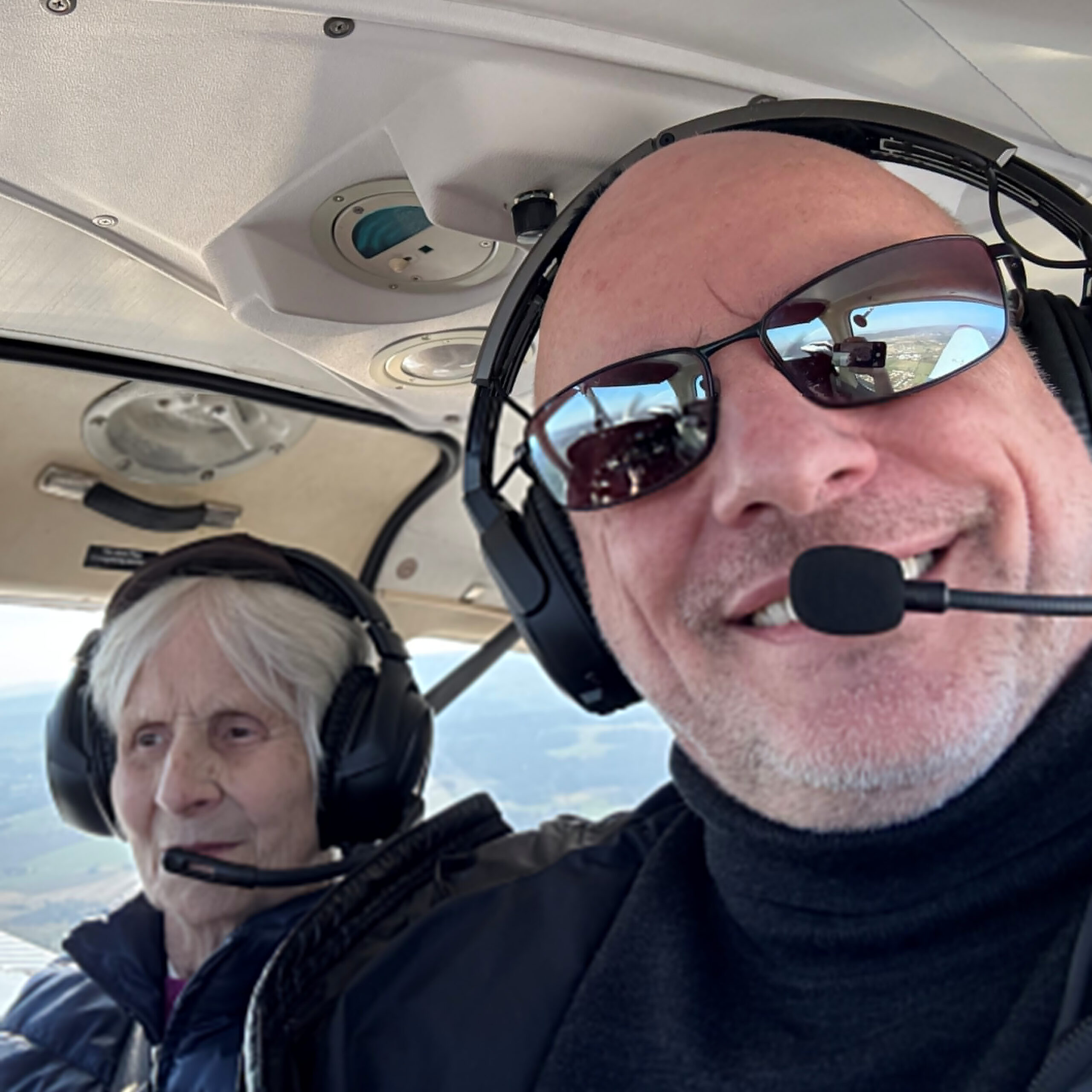 Rundflug Seniorin Christian Schultz, kaufmännischer Vorstand der Diakonie Stiftung Salem