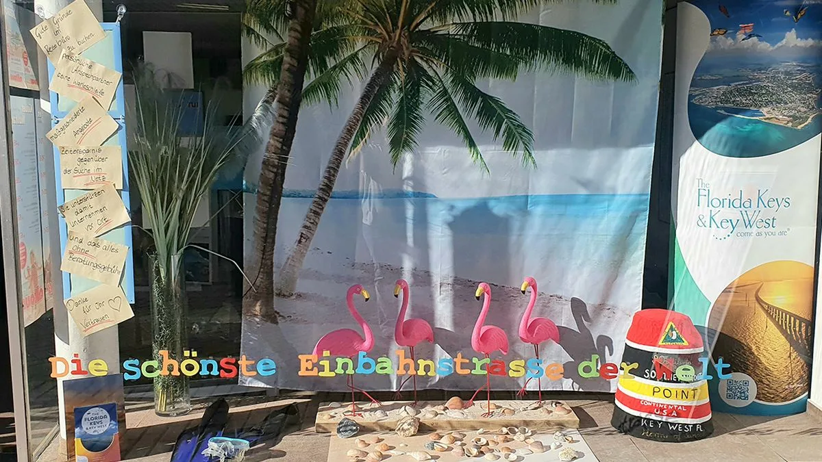 Florida Keys Schaufensterdekoration des Reisebueros Foto Reisebuero Grefrath Florida Keys Schaufensterdekoration des Reisebueros Foto Reisebuero Grefrath