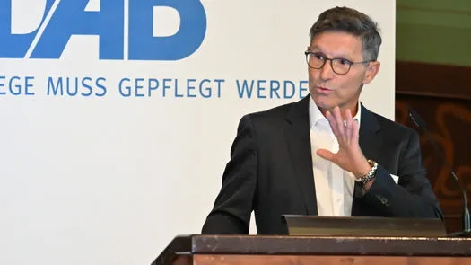 Stephan Baumann VDAB Ralph Baumann fordert politische Rahmenbedingungen, die den Einrichtungen Investitionen ermöglichen