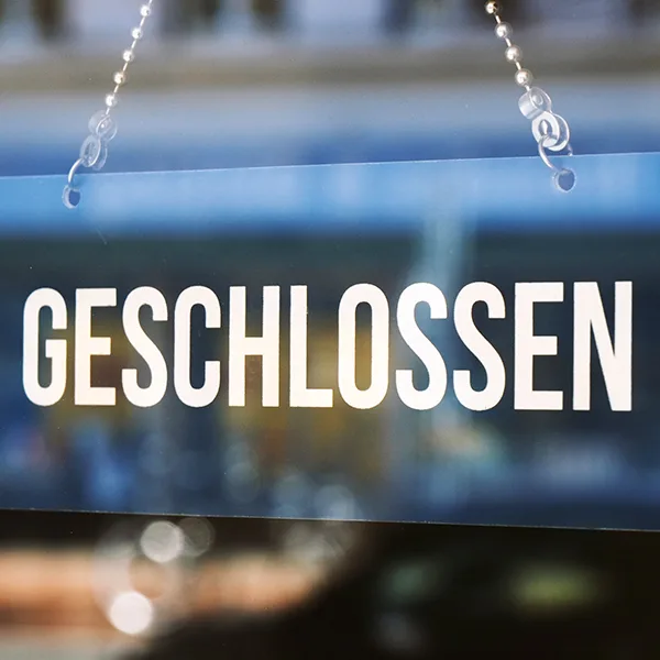 Schild Geschlossen iStock Axel Bueckert.jpg