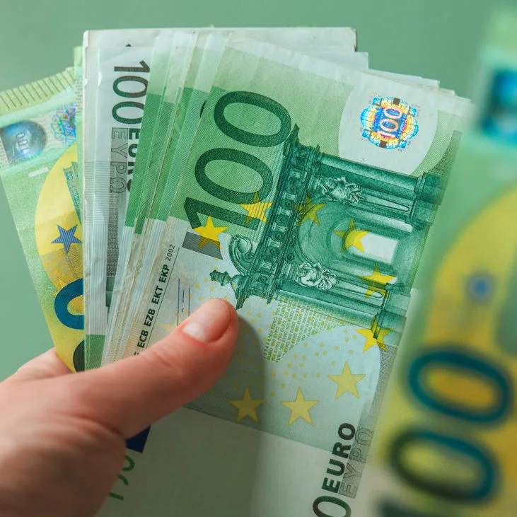 Geld Rechnung zahlen zurückzahlen