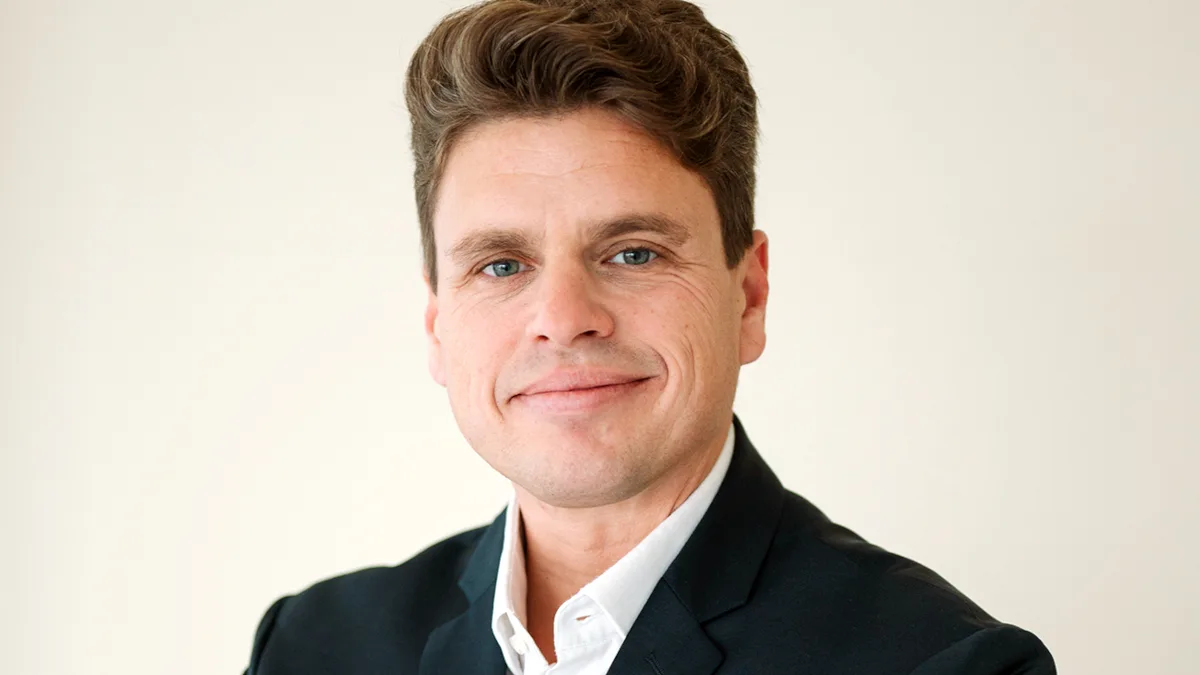 d33d935ad4ed-Pawelka-Sven-Sales-Director-Air-France-KLM Pawelka Sven Sales Director Air France-KLM.jpg