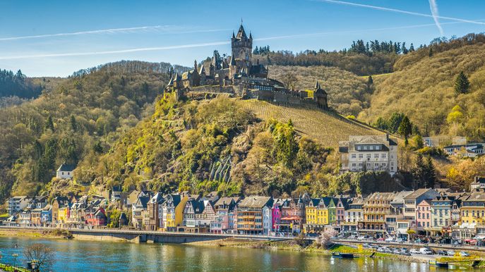 Cochem an der Mosel in Rheinland-Pfalz Foto iStock bluejayphoto