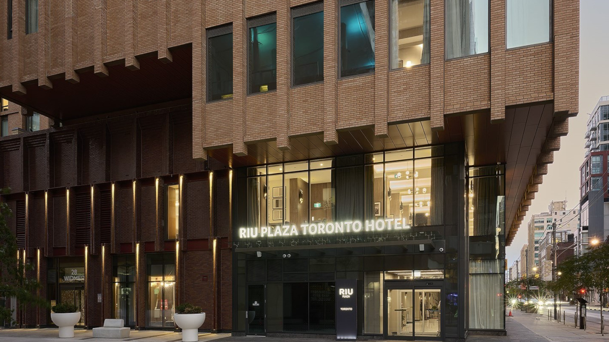 Riu Plaza Toronto
