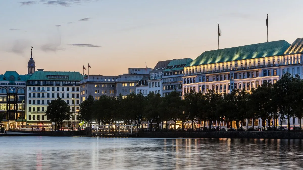 a968c05deb6c-Hotel-Vier-Jahreszeiten-Hamburg-Foto-Guido-Leifhelm Hotel Vier Jahreszeiten Hamburg Foto Guido Leifhelm