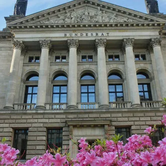 ec282ce670dc-22-gebaeude-aussen Bundesrat