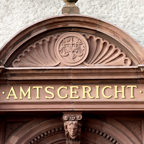Insolvenz Pleite Amtsgericht iStock Bjoern Wylezich.jpg