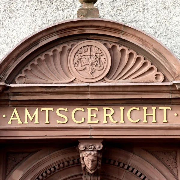 Insolvenz Pleite Amtsgericht iStock Bjoern Wylezich.jpg