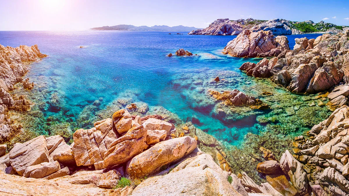 311f71fa195c-Italien-La-Maddalena-iStock-Igor-Tichonow-698856872 La Maddalena
