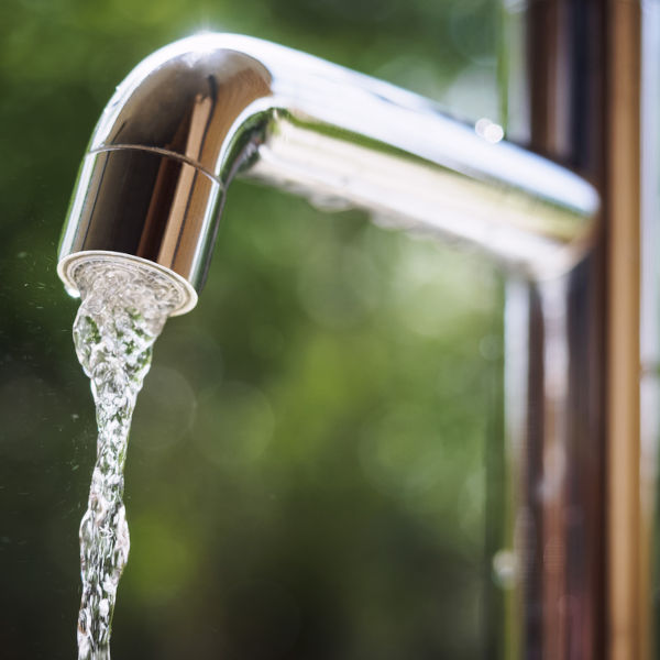 Leitungswasser Trinken Wasserhahn Wasser
