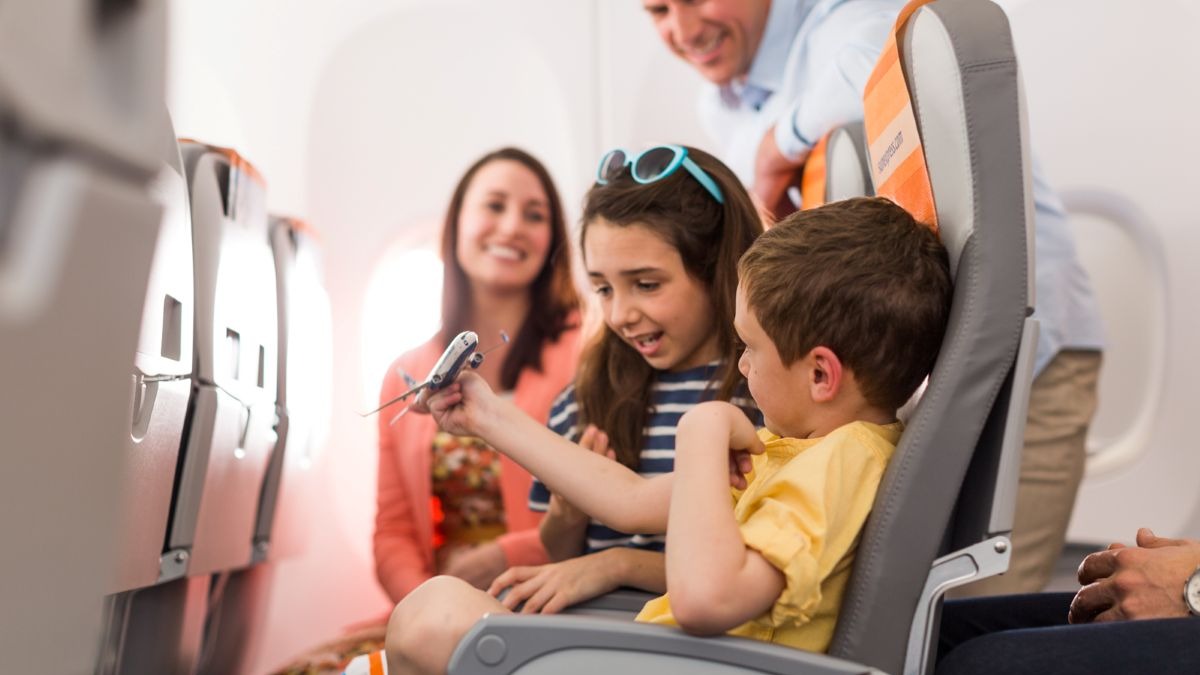 Sun Express Airlines Companyweek Reisen mit Kindern Familie an Bord