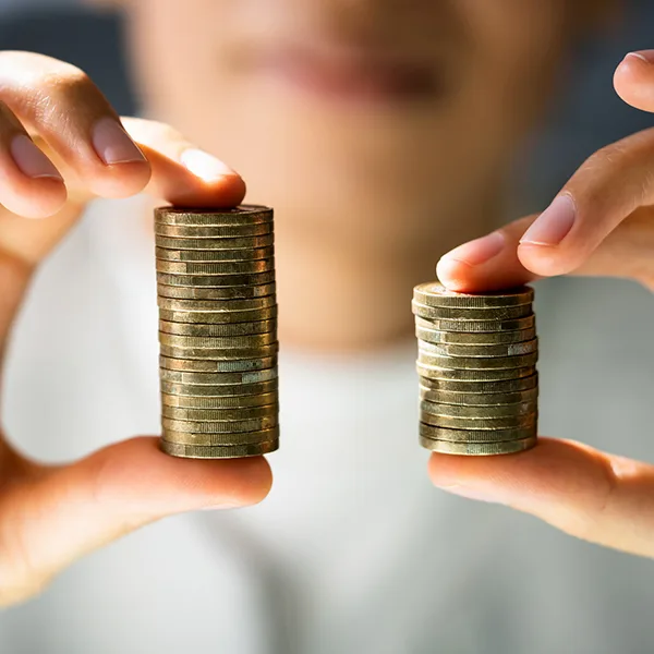 Geld Münzstapel viel wenig Foto iStock AndreyPopov.jpg