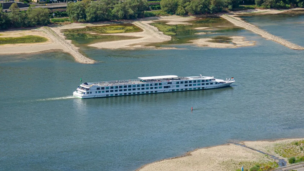 2bef1f303e5c-Rhein-Niedrigwasser-2022-Foto-iStock-A-Tom Deutschland Rhein Niedrigwasser 2022 Foto iStock A-Tom