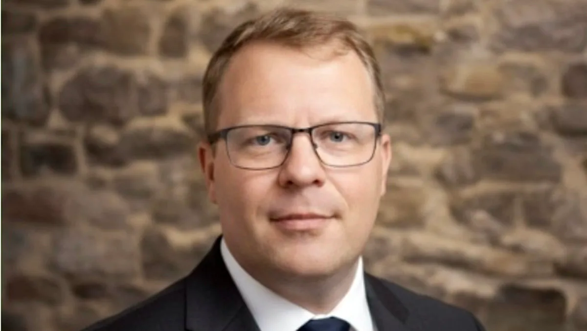 63a8c50d44be-Hotel-Schloss-Rheinfels-Benjamin-Metzger-Direktor-Foto-Privathotels-Dr.-Lohbeck Hotel Schloss Rheinfels Benjamin Metzger Direktor Foto Privathotels Dr. Lohbeck