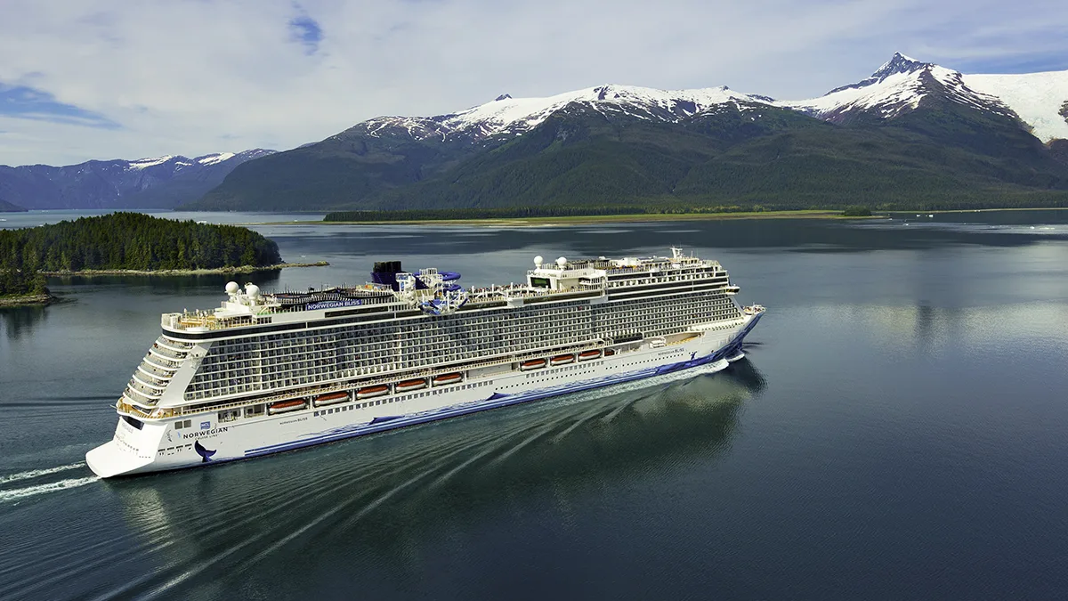 Norwegian Bliss NCL Ketchikan Alaska Foto Norwegian Cruise Line Norwegian Bliss NCL Ketchikan Alaska Foto Norwegian Cruise Line.jpg