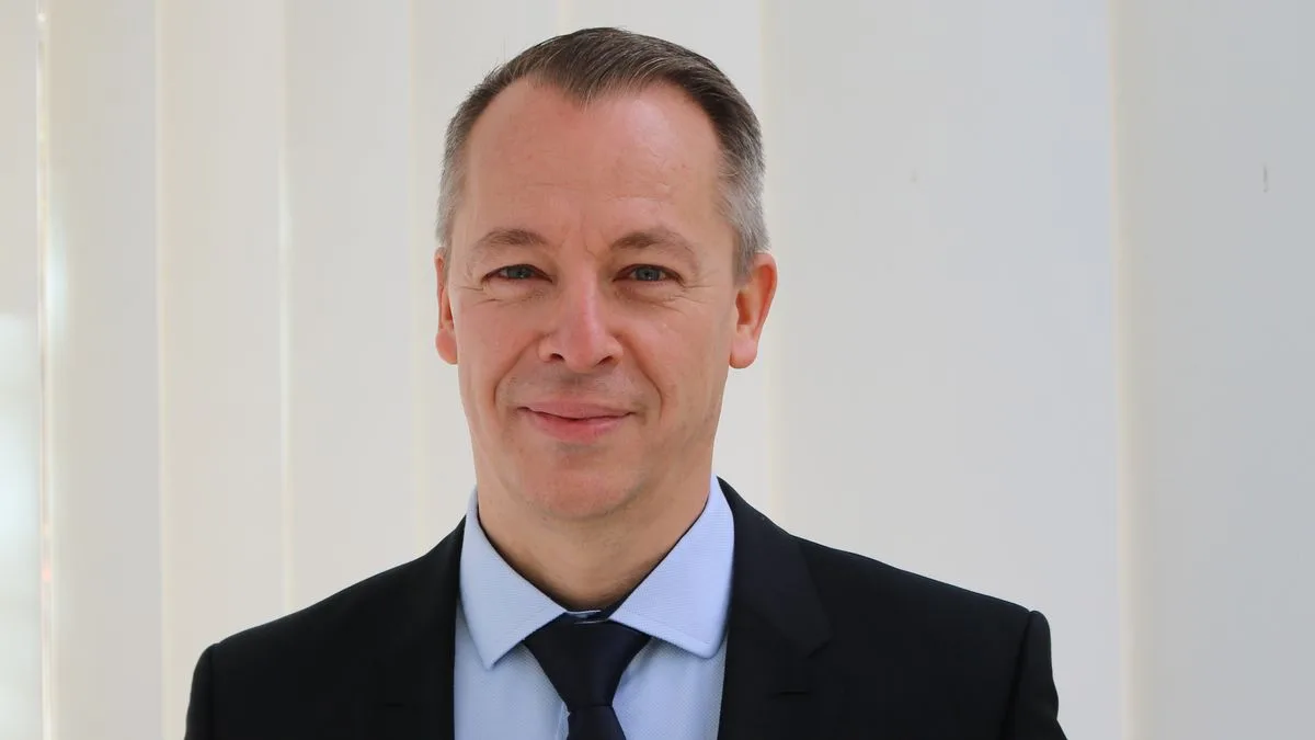 2f4e252fb336-Fontenay-Hamburg-Jan-Hartwig-Director-of-Finance-Foto-The-Fontenay-Hamburg Fontenay Hamburg Jan Hartwig Director of Finance Foto The Fontenay Hamburg