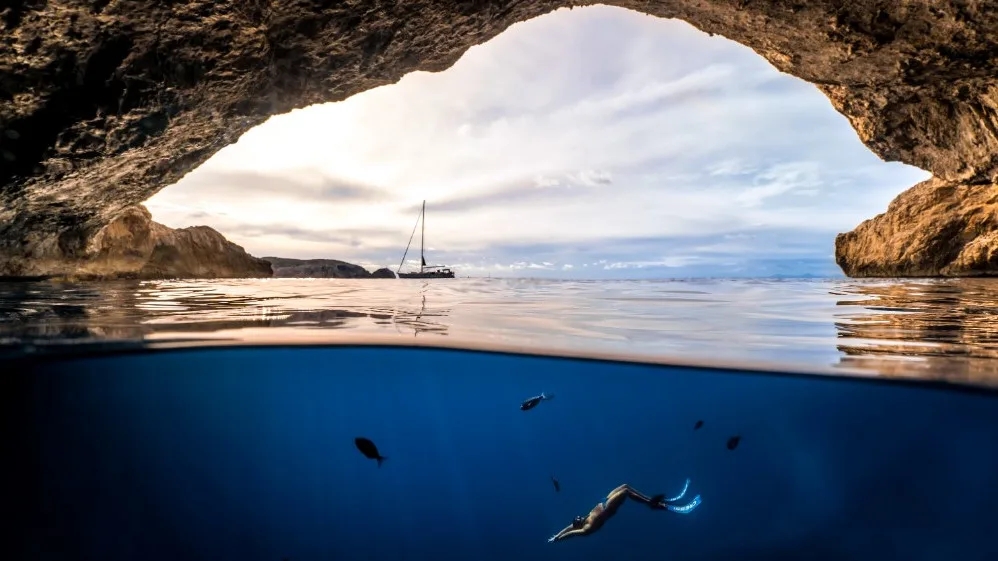 56af4e6241ba-RIU-setzt-sich-fuer-den-Erhalt-von-Meeresschutzgebieten-im-Mittelmeer-ein-wie-den-Nationalpark-Cabrera-Fenster-zum-Meer-c-Wojciech-Dopierala RIU Nationalpark Cabrera - Fenster zum Meer Foto Wojciech Dopierala.jpg
