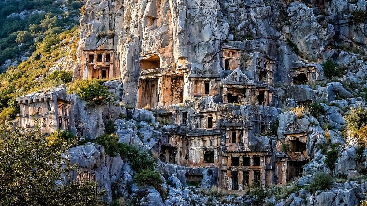 Türkei Myra Felsengräber Foto iStock Pawoba 3336