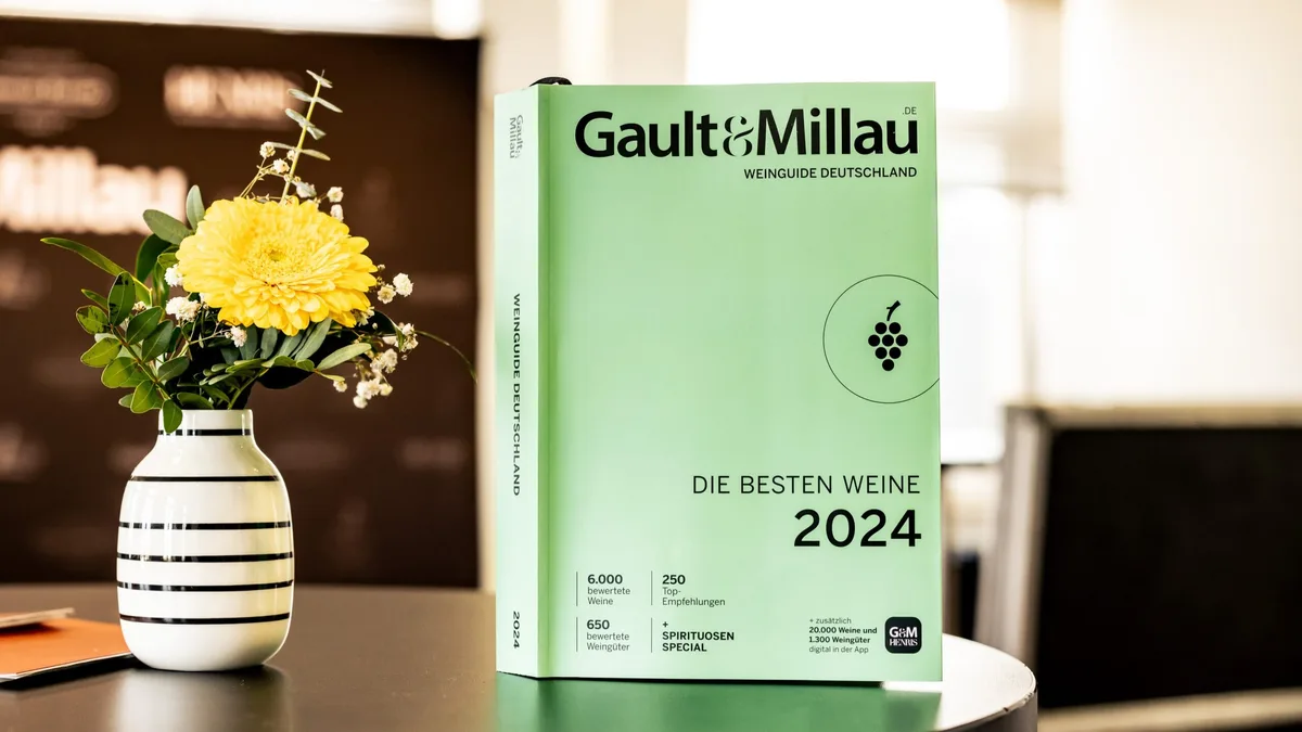 631215d0c40c-Weinfuehrer-Gault-Millau Weinführer Gault & Millau