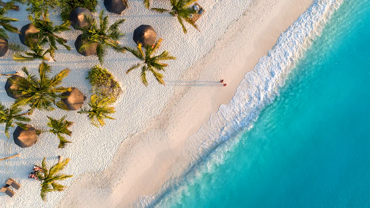 Sansibar Strand Luftaufnahme Foto iStock Den-Belitsky Sansibar Strand Luftaufnahme Foto iStock Den-Belitsky.jpg