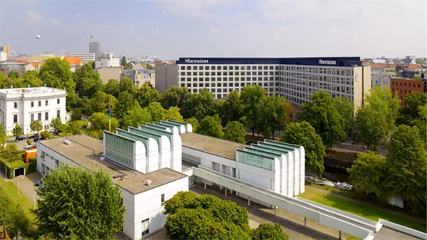 Sheraton Berlin Grand Hotel Esplanade Foto Deutsche Finance International Sheraton Berlin Grand Hotel Esplanade Foto Deutsche Finance International