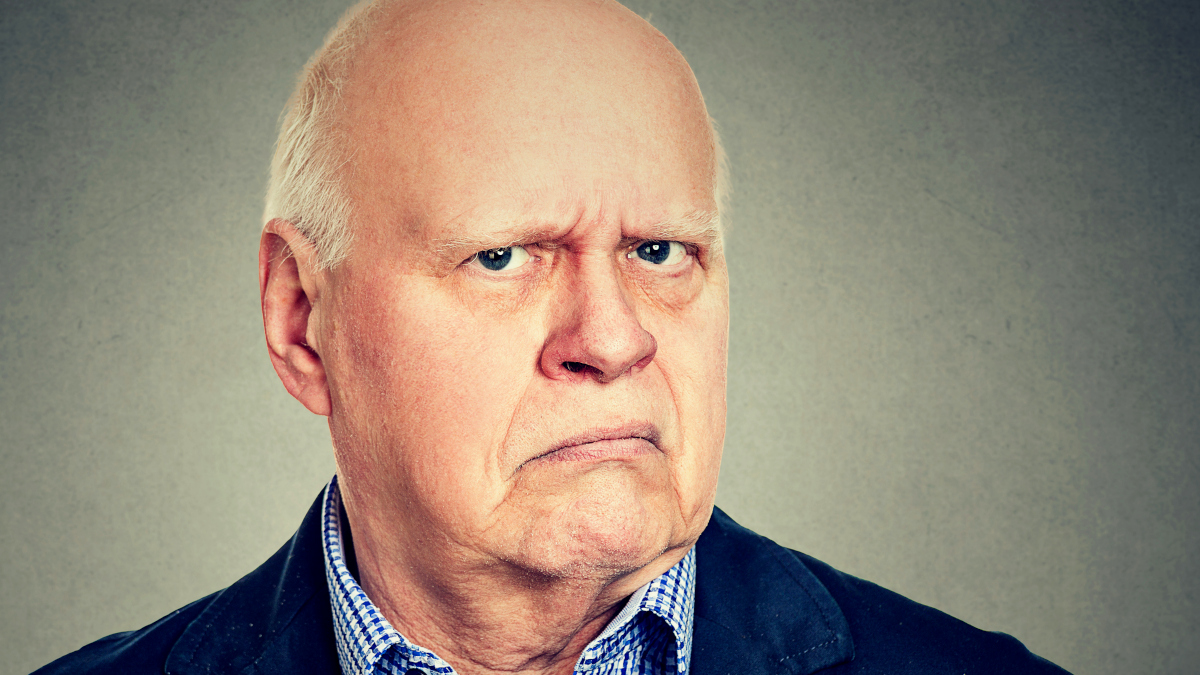 Alter Mann grimmig iStock SIphotography.jpg