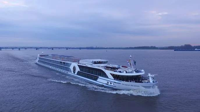 Viva Cruises Robert Burns Foto Viva Cruises Viva Cruises Robert Burns Foto Viva Cruises