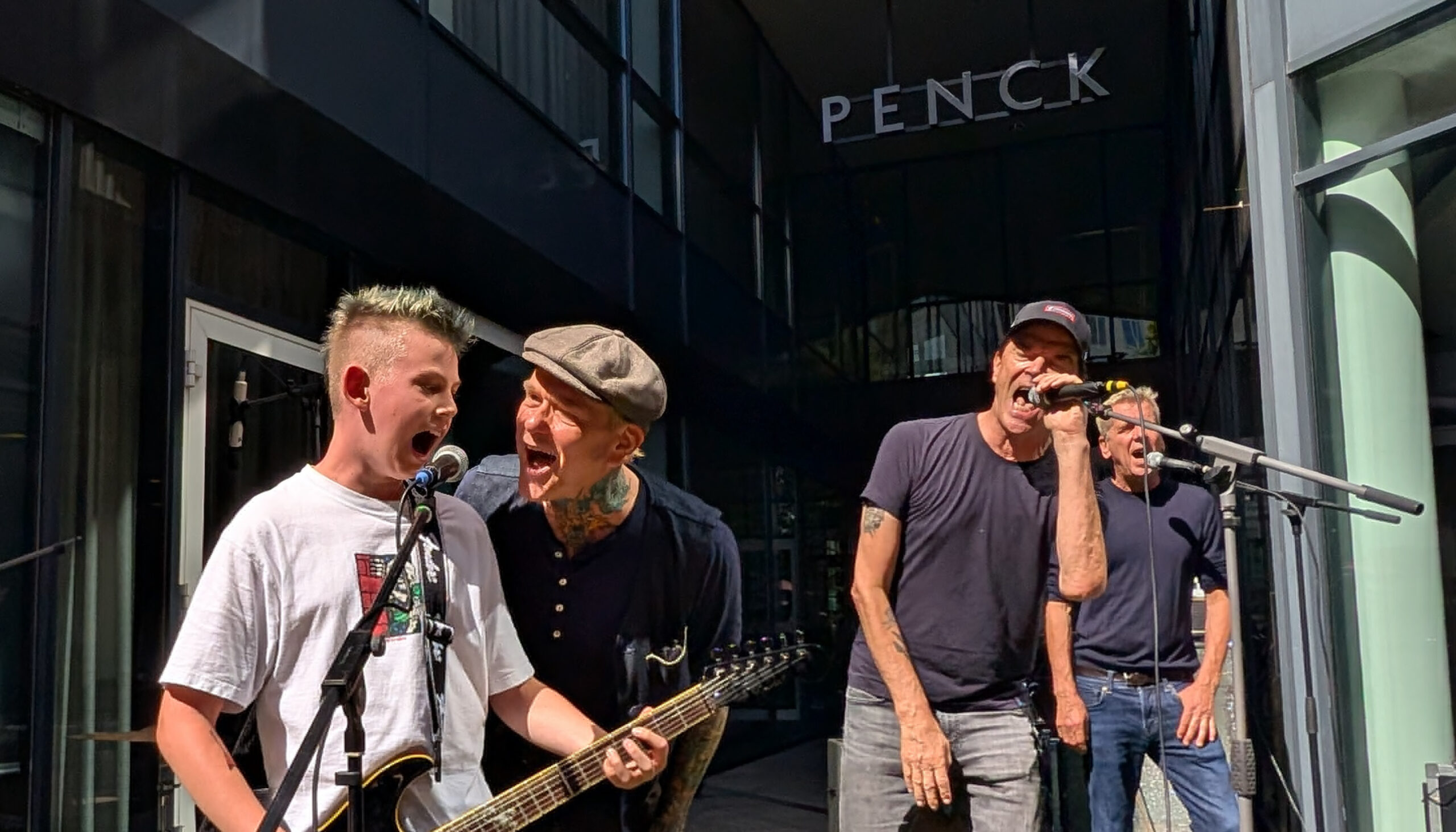 Penk Hotel Dresden Toten Hosen auf der Bühne Musik Punk