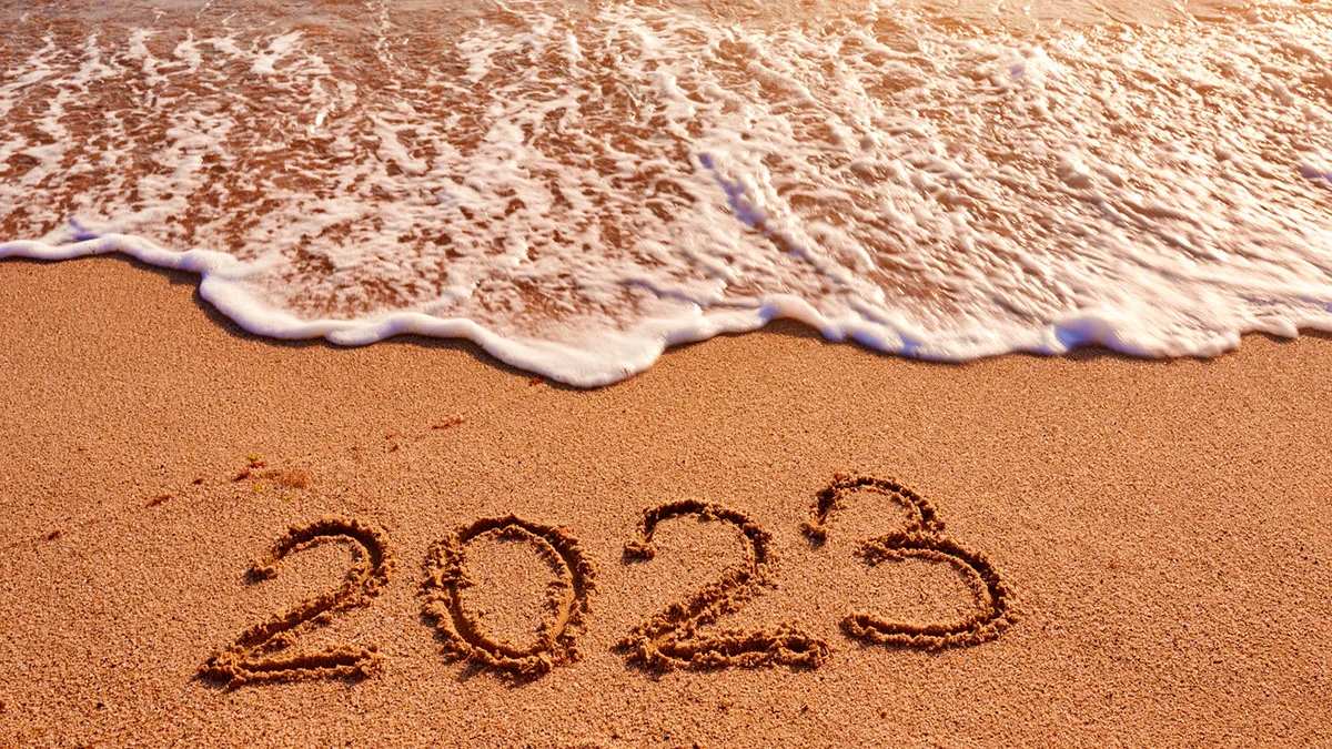 b0bb7a825392-Urlaub-2023-Strand-iStock-sandsun-1438875698 Urlaub 2023
