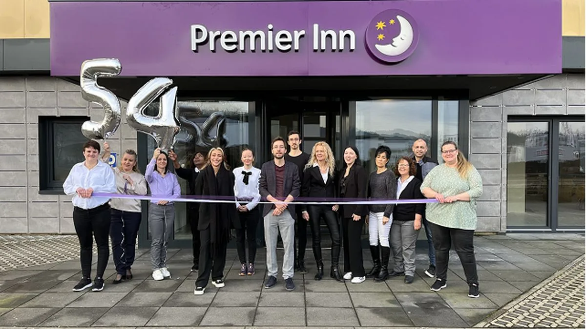 4dc397dcc27c-Premier-Inn-Team-Lindau-Foto-Premier-Inn Premier Inn Team Lindau Foto Premier Inn