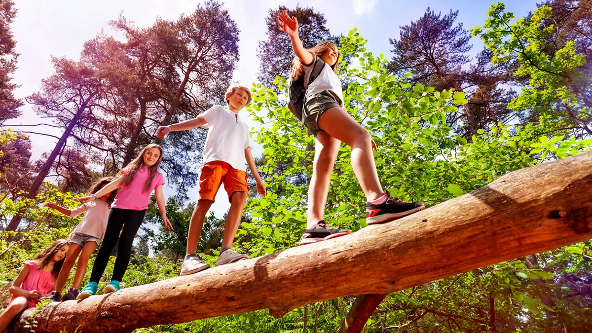 fd9419329a04-Urlaub-Kinder-Feriencamp-iStock-SerrNovik-1094443430 Urlaub Kinder Feriencamp