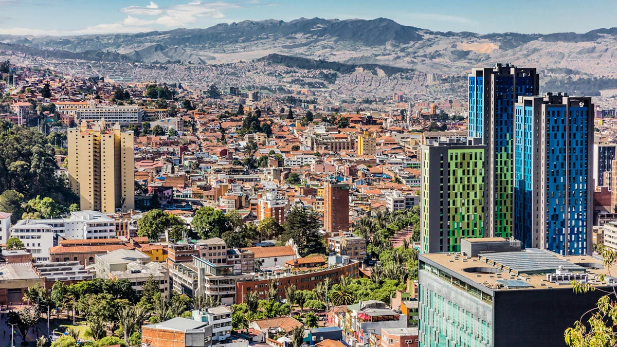 9147f8cb55bb-Kolumbien-Bogota-iStock-OSTILL-813256520 Kolumbien Bogotá
