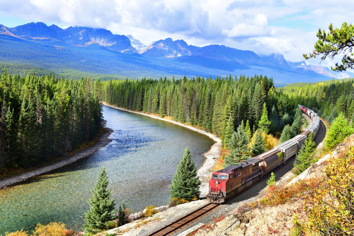 Kanada Morant Kurve, Banff Nationalpark Foto iStock MJ_Prototype