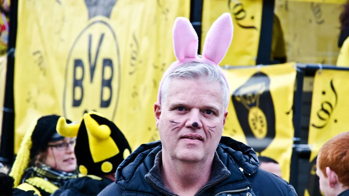 fbdb3f8406f2-Fussballfans-Borussia-Dortmund-Foto-iStock-FroggyFrogg Fußballfans Borussia Dortmund Foto iStock FroggyFrogg