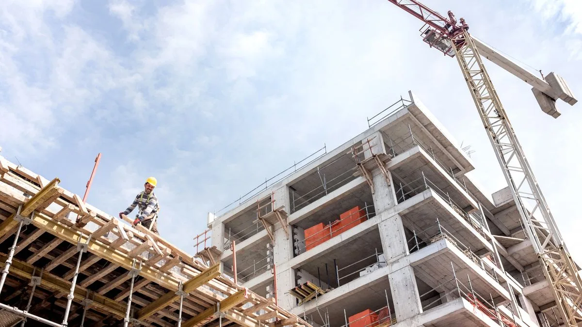 Hotelbau Baustelle Foto iStock ilkercelik Hotelbau Baustelle Foto iStock ilkercelik