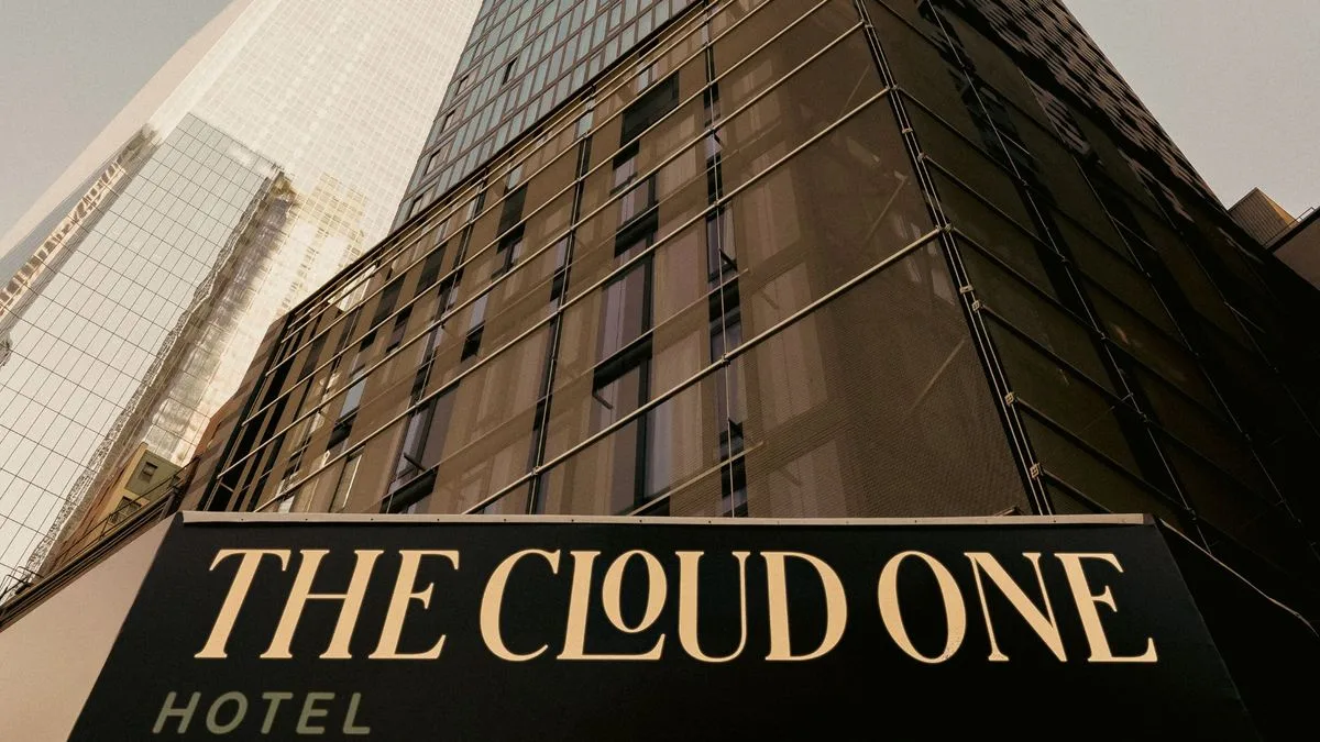 774f55e0bc02-The-Cloud-One-New-York-Fot-Motel-One The Cloud One New York Foto Motel One