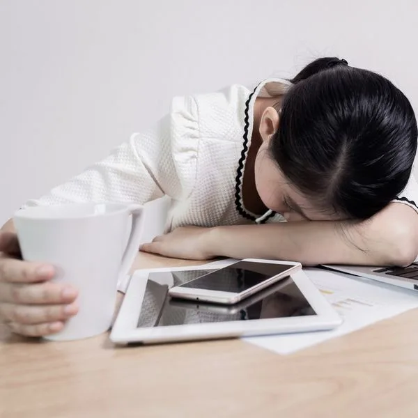 Buero Schlaf Powernapping iStock southtownboy Buero Schlaf Powernapping Foto iStock southtownboy