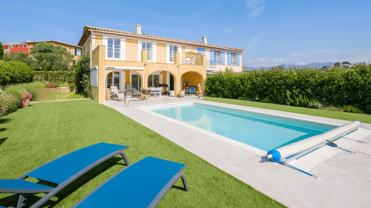 a13ce75168cc-Ferienhaus-Frankreich-Credit-Holidu Ferienhaus Pool frankreich