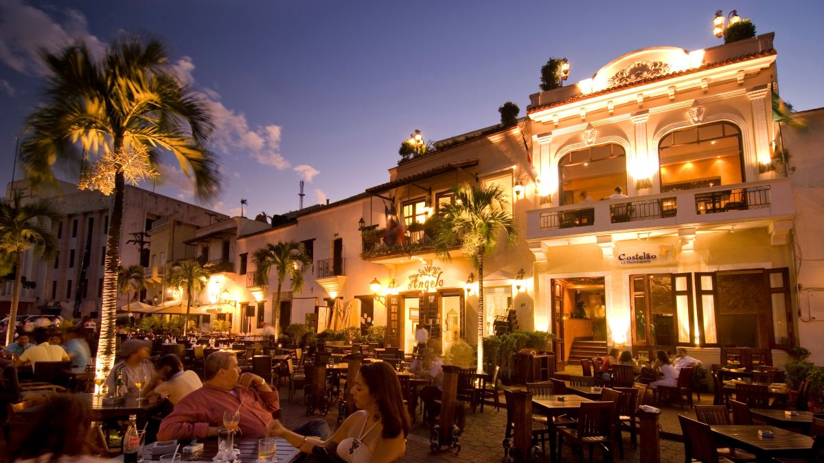 Die historische Altstadt von Santo Domingo verbindet das kulturelle Erbe der Dominikanischen Republik mit modernem karibischem Stadtleben.