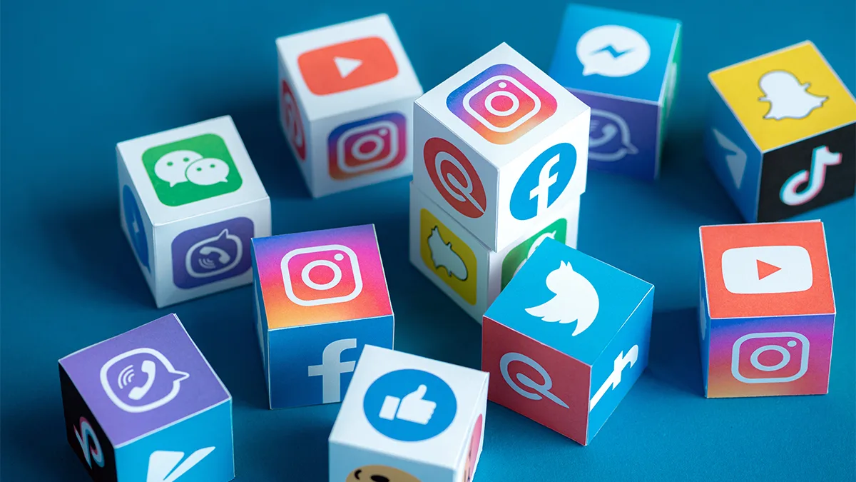 Social Media Icons Würfel Foto iStock pressureUA Social Media Icons Würfel Foto iStock pressureUA