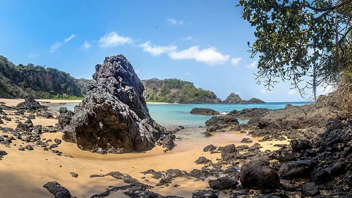 Brasilien-Baia do Sancho-iStock-diegograndi Brasilien-Baia do Sancho-iStock-diegograndi.jpg